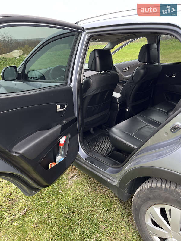 Внедорожник / Кроссовер SsangYong Korando 2012 в Вольногорске