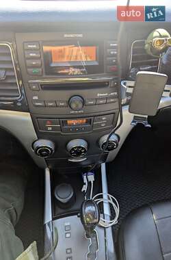 Внедорожник / Кроссовер SsangYong Korando 2013 в 