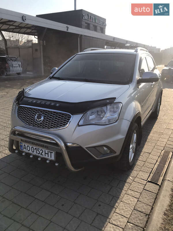 Внедорожник / Кроссовер SsangYong Korando 2012 в 