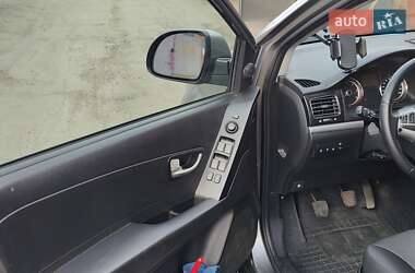 Внедорожник / Кроссовер SsangYong Korando 2012 в 