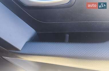 Внедорожник / Кроссовер SsangYong Korando 2013 в 