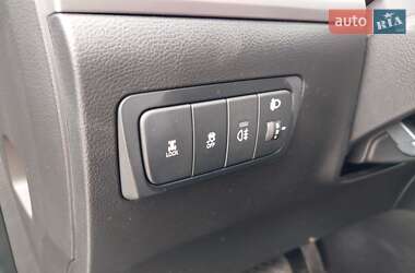 Внедорожник / Кроссовер SsangYong Korando 2012 в 