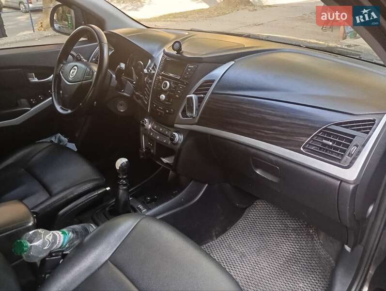 Внедорожник / Кроссовер SsangYong Korando 2014 в Днепре фото 3 Внедорожник / Кроссовер SsangYong Korando 2014 в Днепре
