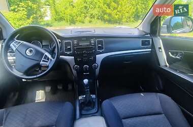 Позашляховик / Кросовер SsangYong Korando 2012 в 