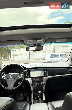 Позашляховик / Кросовер SsangYong Korando 2013 в 