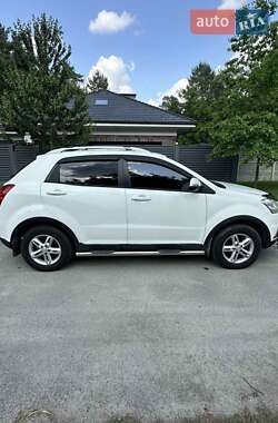 Внедорожник / Кроссовер SsangYong Korando 2011 в 