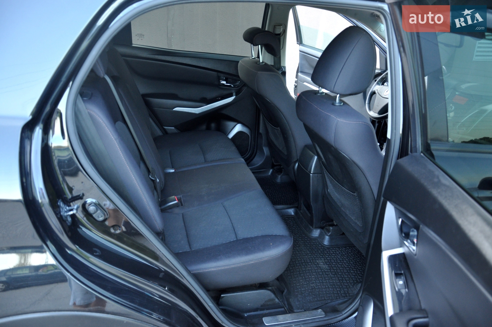2014 SsangYong Korando - мініатюра 4