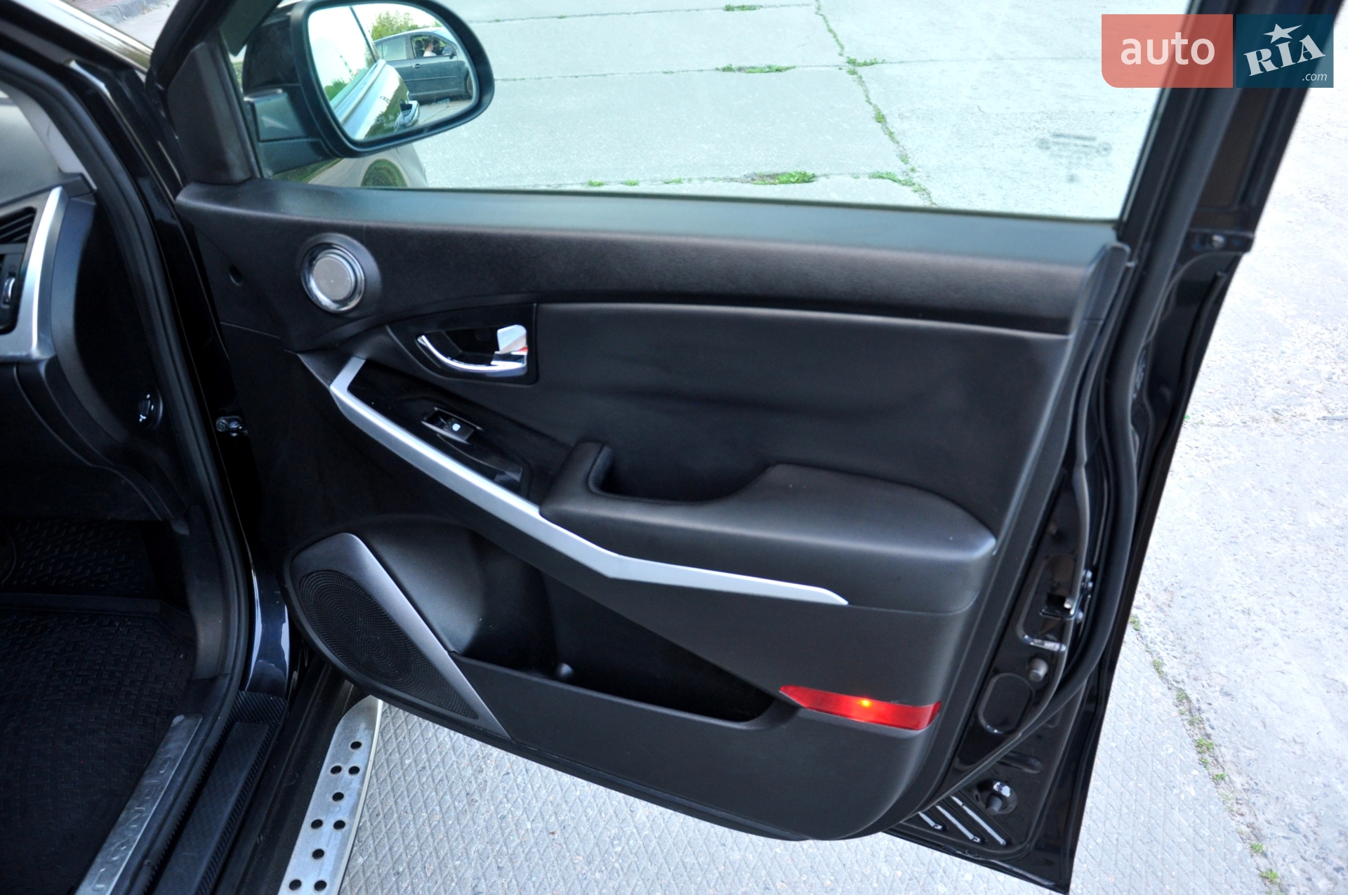 2014 SsangYong Korando - мініатюра 7