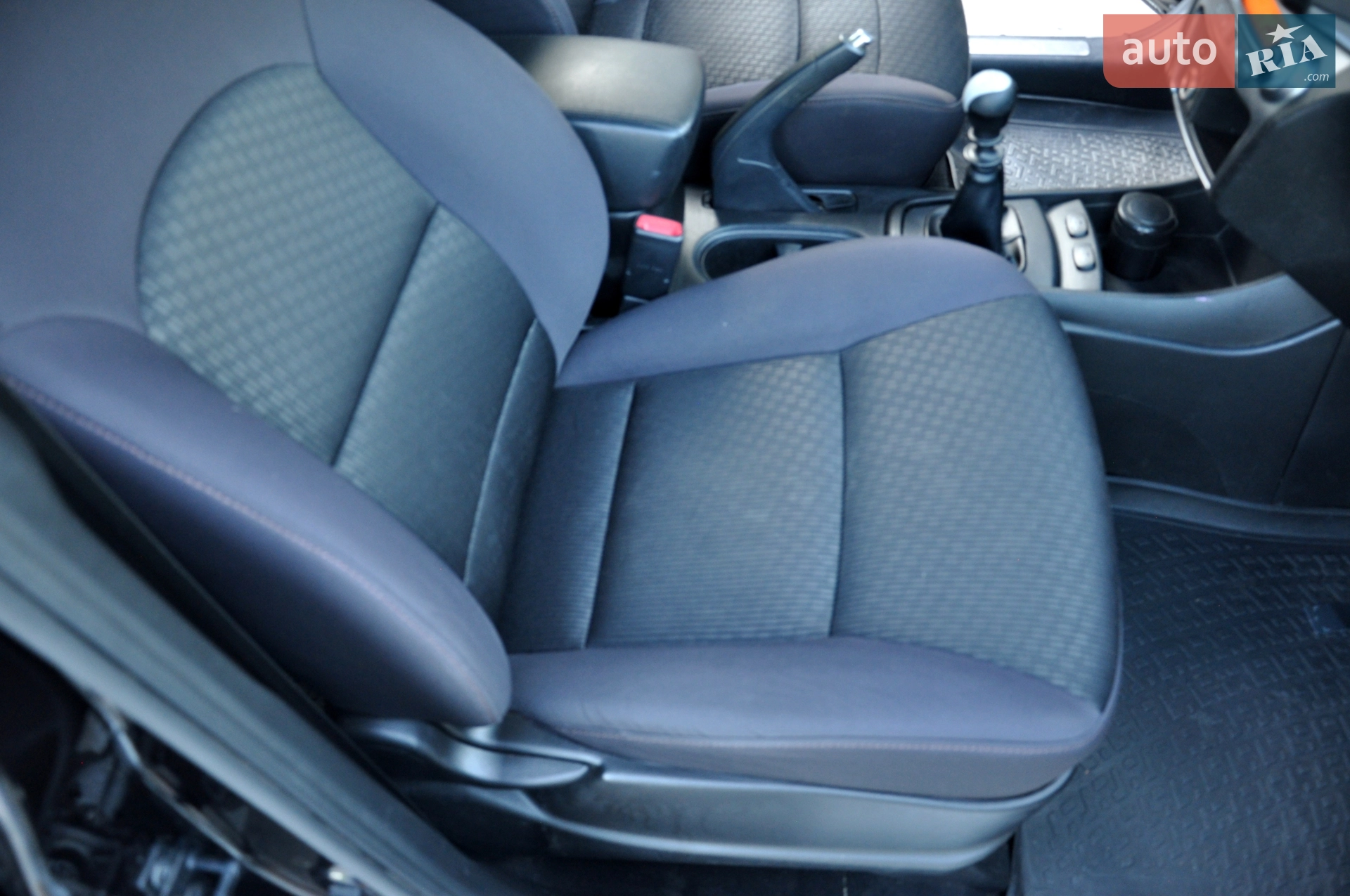 2014 SsangYong Korando - мініатюра 8