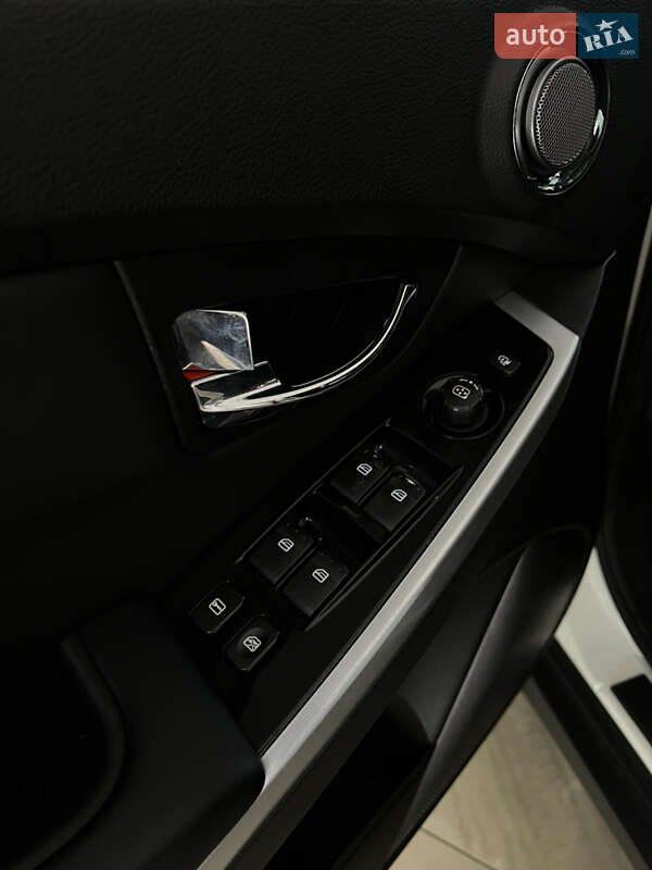 Внедорожник / Кроссовер SsangYong Korando 2014 в Запорожье фото 19 Внедорожник / Кроссовер SsangYong Korando 2014 в Запорожье