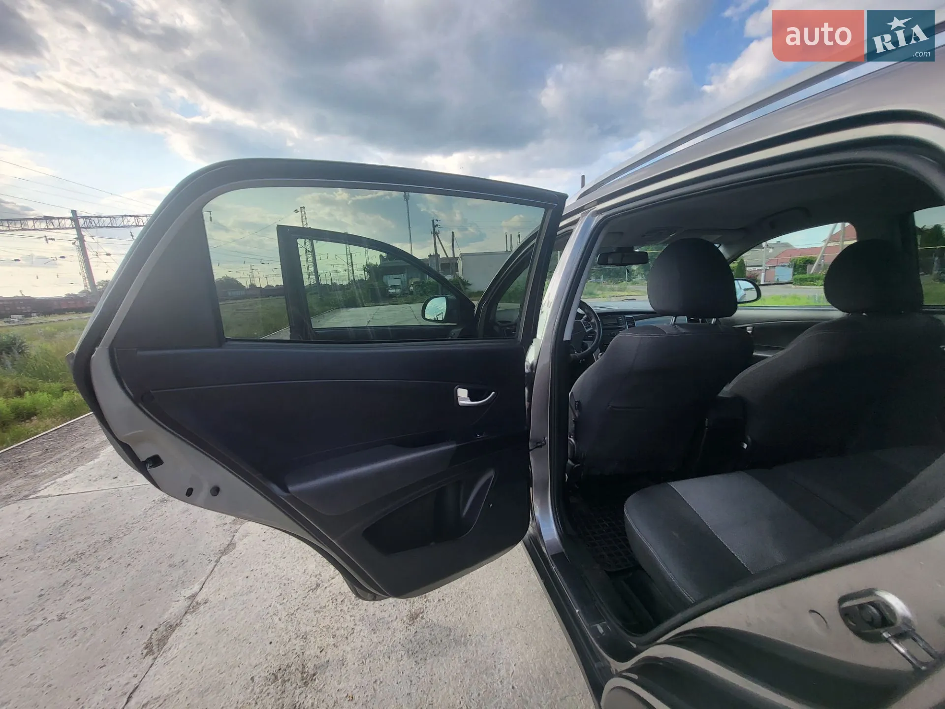 2012 SsangYong Korando - мініатюра 12