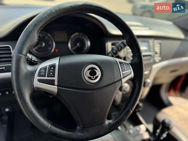 Внедорожник / Кроссовер SsangYong Korando 2011 в Софиевской Борщаговке
