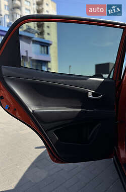 Внедорожник / Кроссовер SsangYong Korando 2011 в 