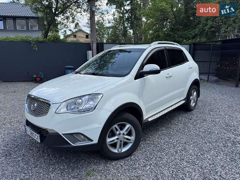 Внедорожник / Кроссовер SsangYong Korando 2012 в 