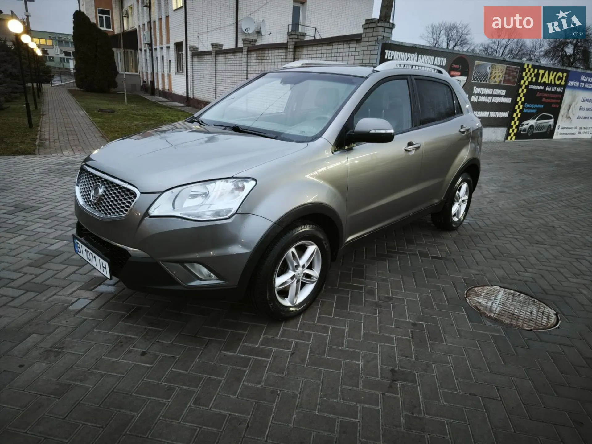 2012 SsangYong Korando - мініатюра 11