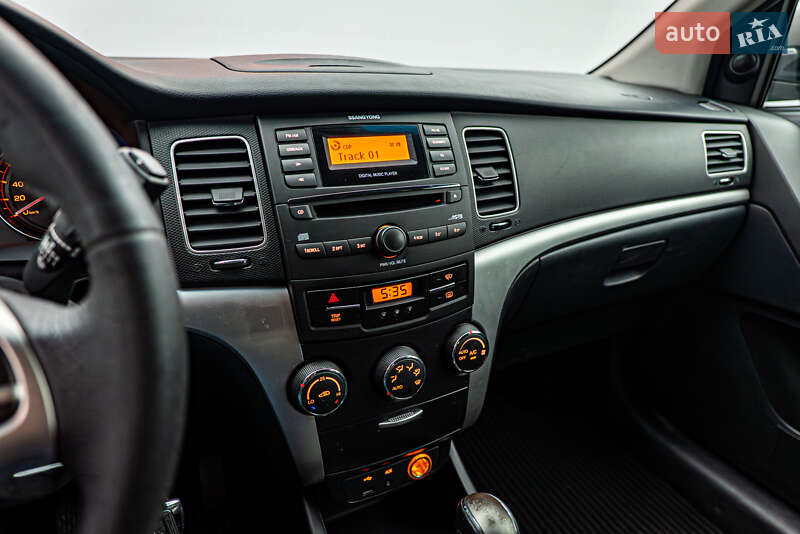 Позашляховик / Кросовер SsangYong Korando 2011 в Києві