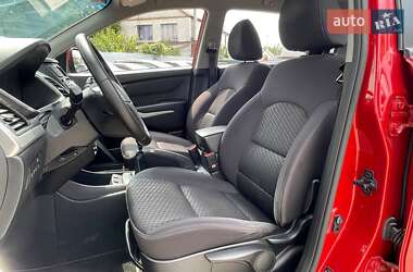 Позашляховик / Кросовер SsangYong Korando 2014 в 