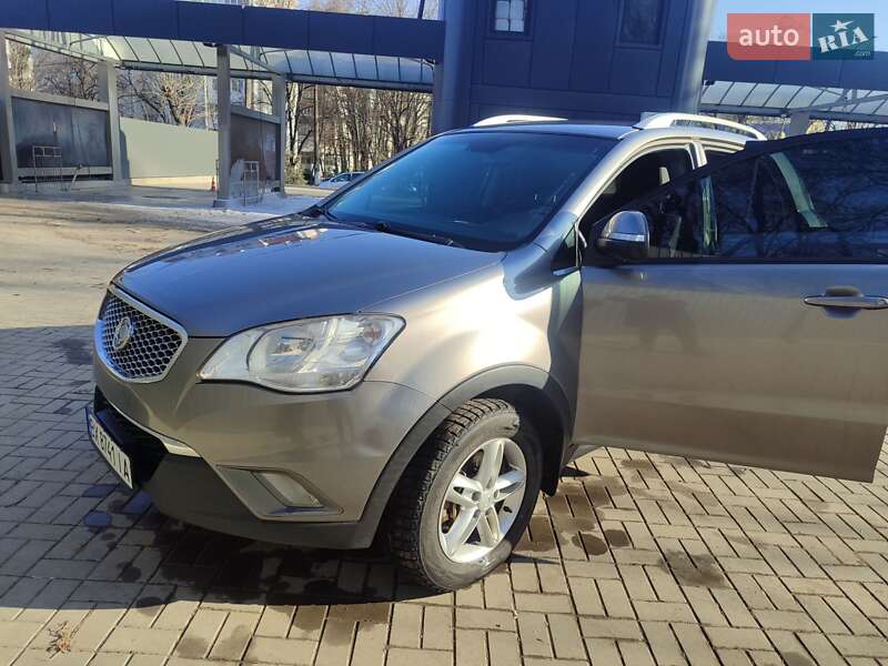 Внедорожник / Кроссовер SsangYong Korando 2012 в Хмельницком