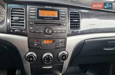 Внедорожник / Кроссовер SsangYong Korando 2013 в 