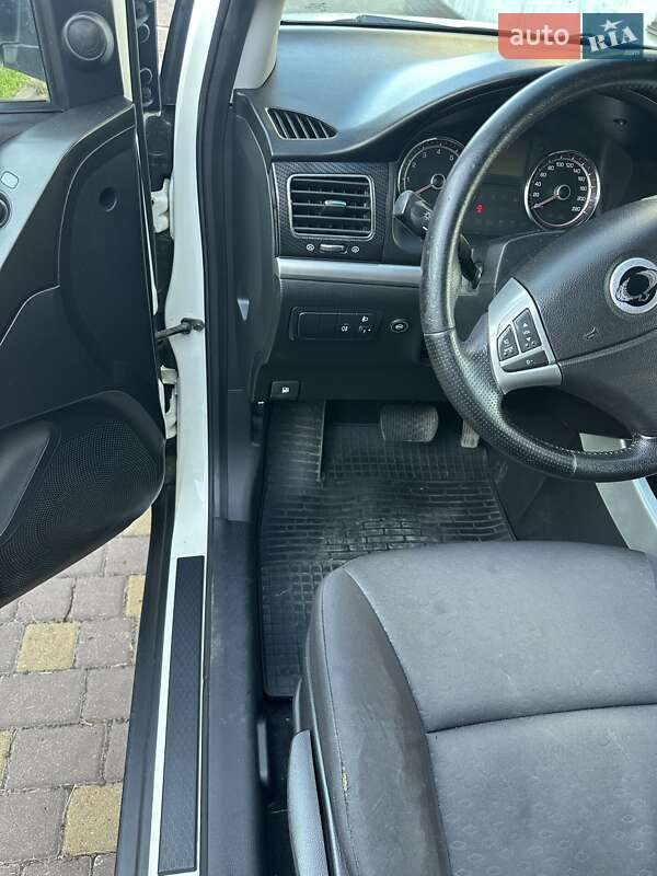 Внедорожник / Кроссовер SsangYong Korando 2013 в Ровно фото 19 Внедорожник / Кроссовер SsangYong Korando 2013 в Ровно