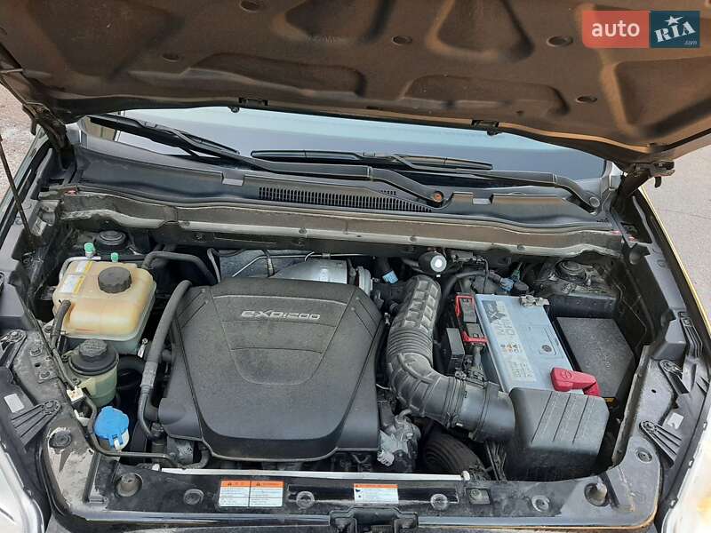 Внедорожник / Кроссовер SsangYong Korando 2013 в Обухове