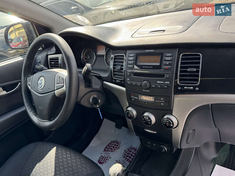 Внедорожник / Кроссовер SsangYong Korando 2012 в Киеве фото 15 Внедорожник / Кроссовер SsangYong Korando 2012 в Киеве