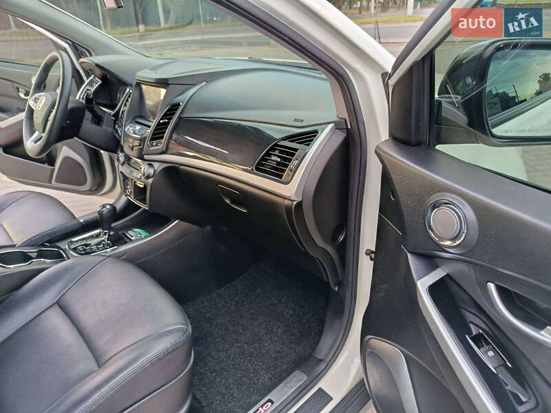 Внедорожник / Кроссовер SsangYong Korando 2017 в Ровно