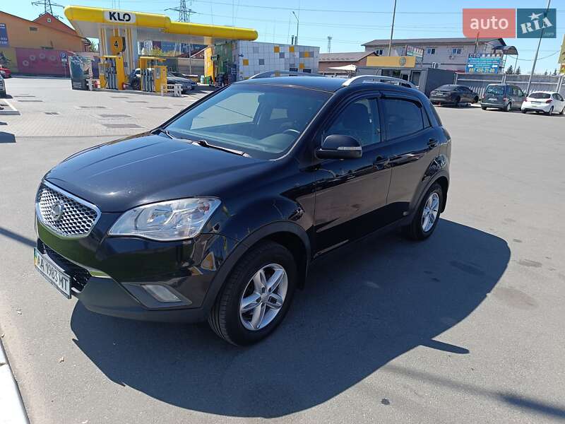 Внедорожник / Кроссовер SsangYong Korando 2013 в 