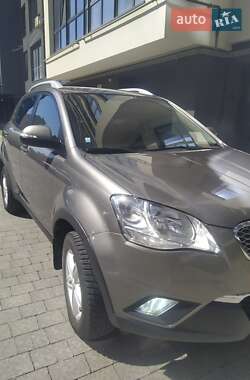 Внедорожник / Кроссовер SsangYong Korando 2013 в 