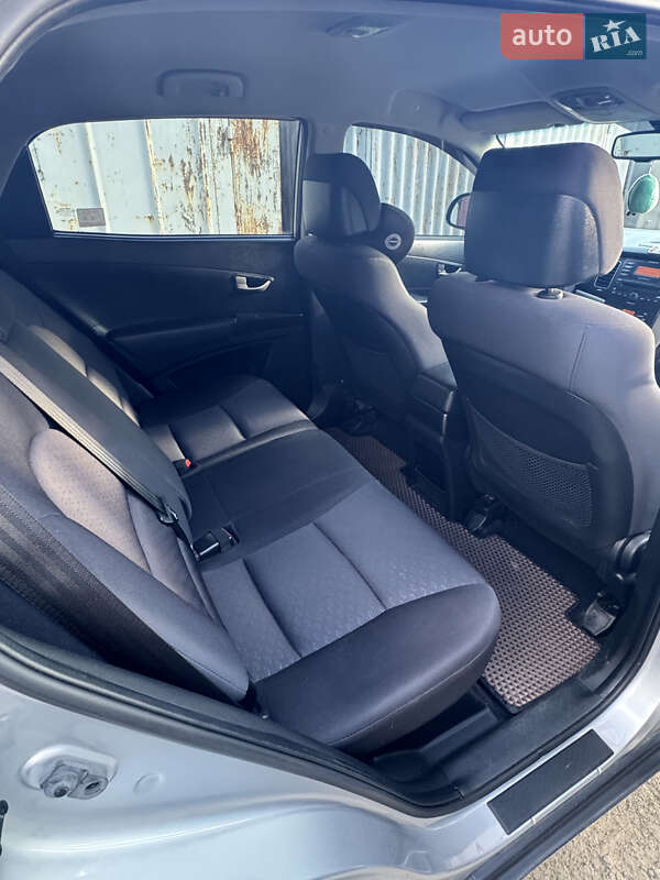 Позашляховик / Кросовер SsangYong Korando 2011 в Києві