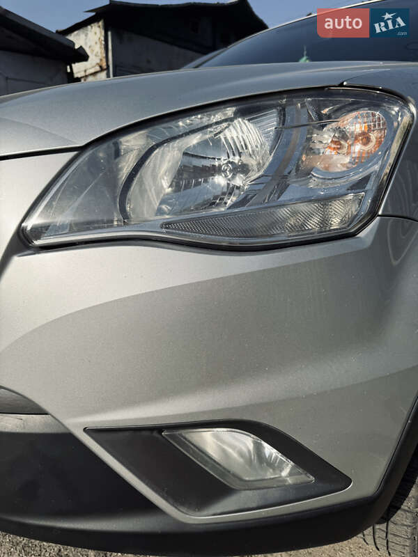 Позашляховик / Кросовер SsangYong Korando 2011 в Києві