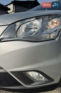 Внедорожник / Кроссовер SsangYong Korando 2011 в 