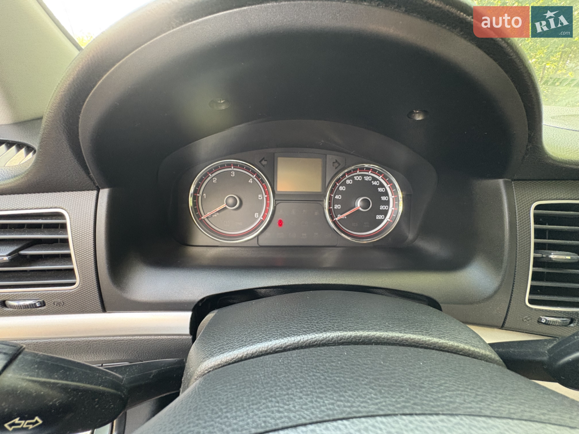 2011 SsangYong Korando - мініатюра 23