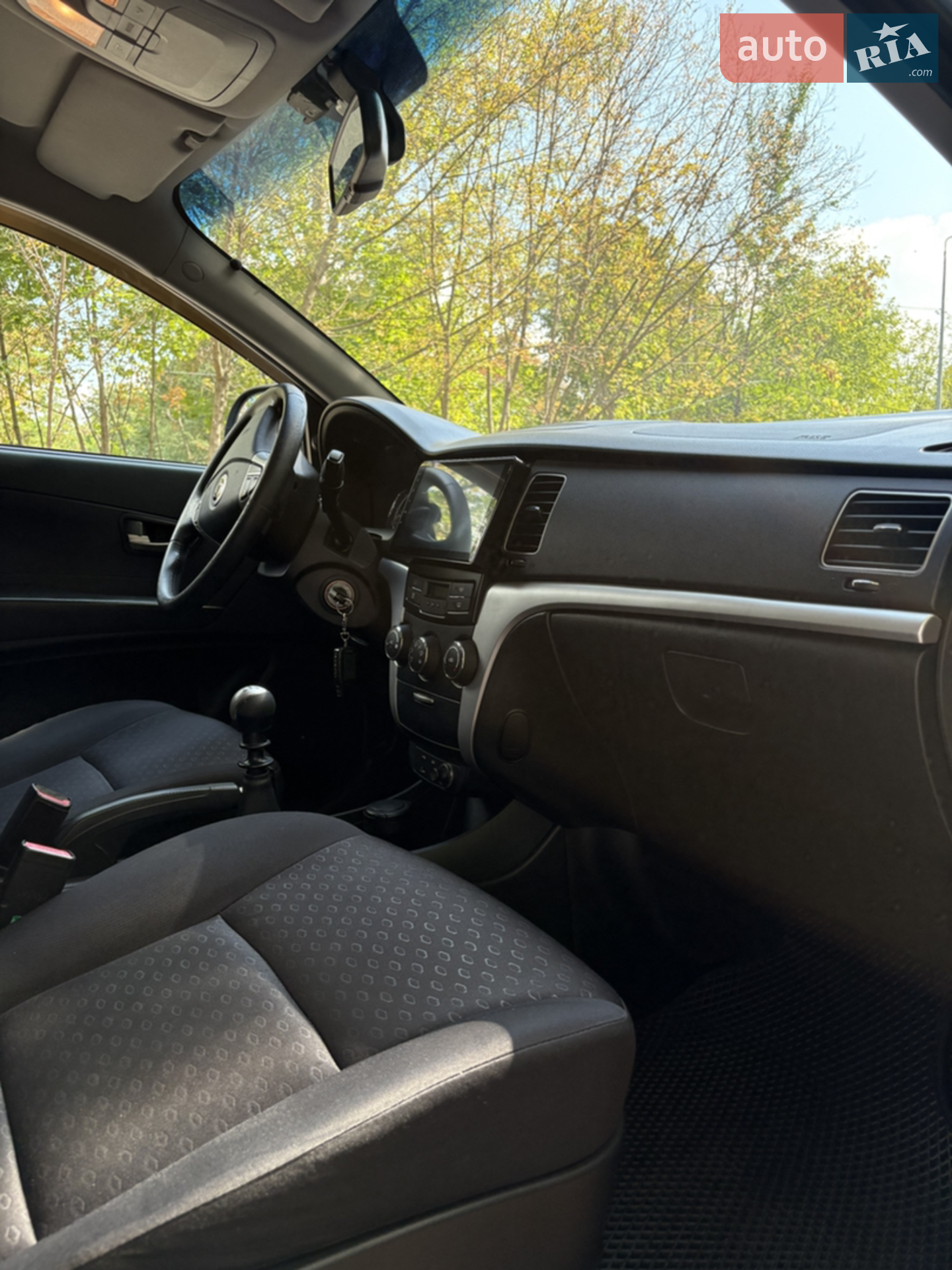2011 SsangYong Korando - мініатюра 36