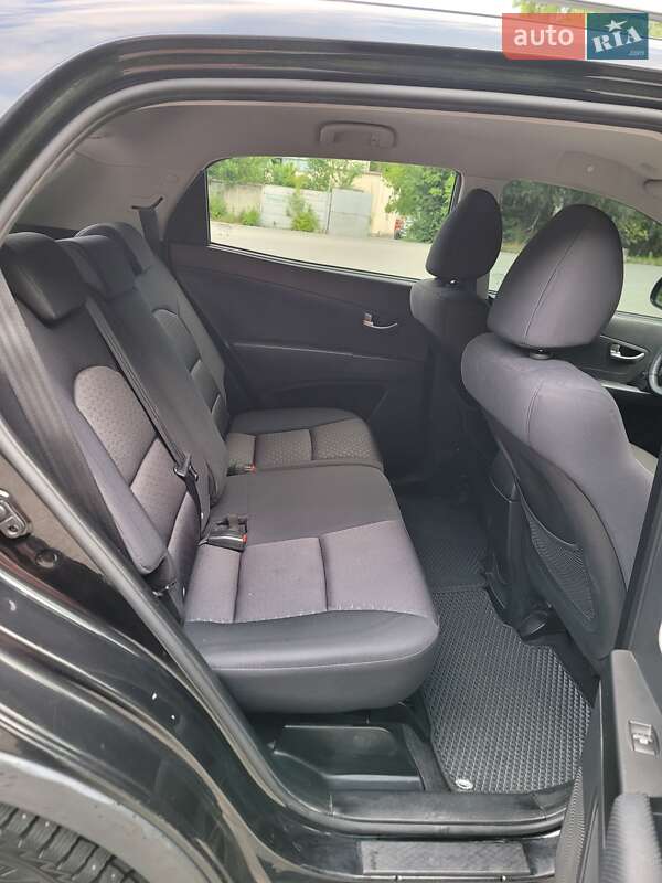 Позашляховик / Кросовер SsangYong Korando 2012 в Віньківцях
