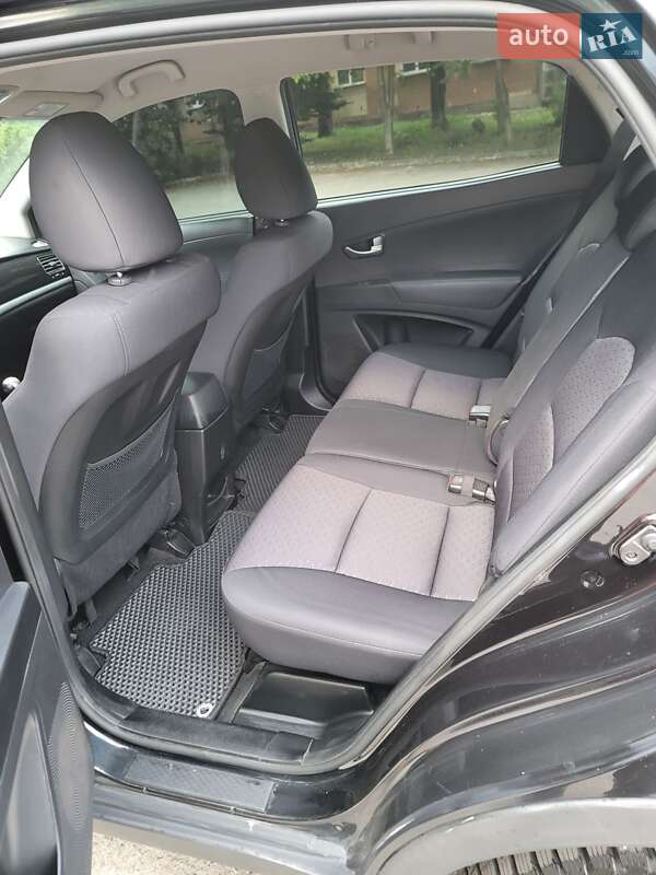 Позашляховик / Кросовер SsangYong Korando 2012 в Віньківцях