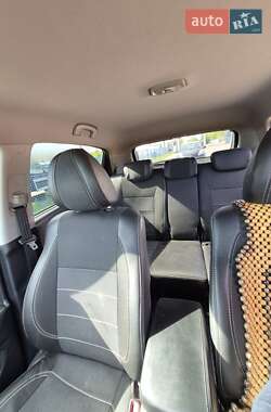 Позашляховик / Кросовер SsangYong Korando 2013 в 
