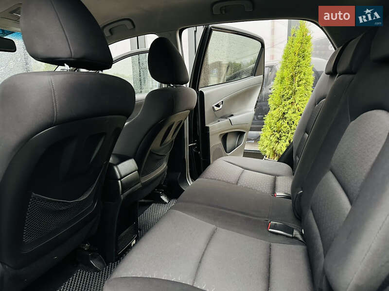 Позашляховик / Кросовер SsangYong Korando 2012 в Харкові