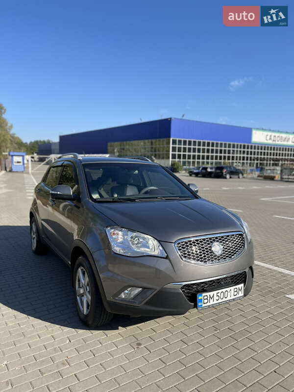 Позашляховик / Кросовер SsangYong Korando 2012 в 