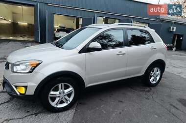 Позашляховик / Кросовер SsangYong Korando 2014 в 