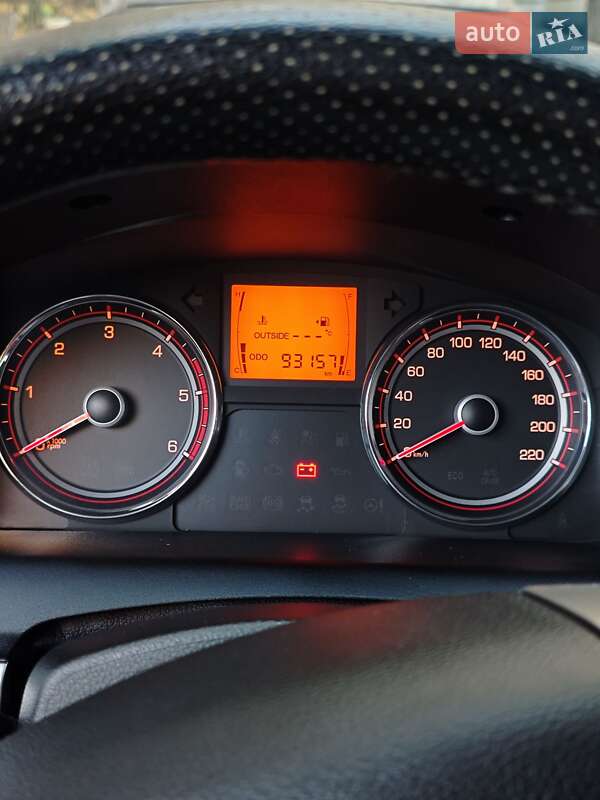 Позашляховик / Кросовер SsangYong Korando 2012 в Дніпрі фото 3 Позашляховик / Кросовер SsangYong Korando 2012 в Дніпрі