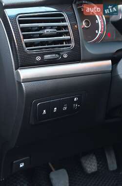 Позашляховик / Кросовер SsangYong Korando 2012 в 