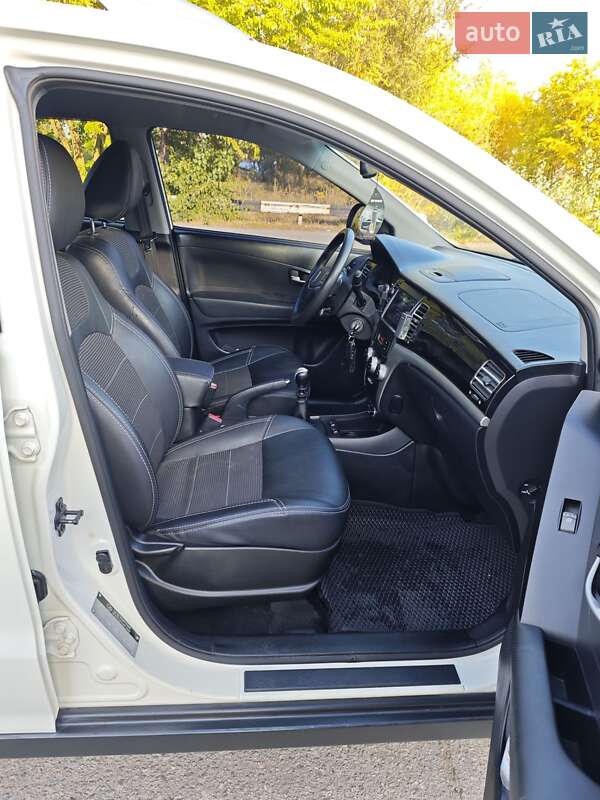 Позашляховик / Кросовер SsangYong Korando 2012 в Дніпрі фото 11 Позашляховик / Кросовер SsangYong Korando 2012 в Дніпрі