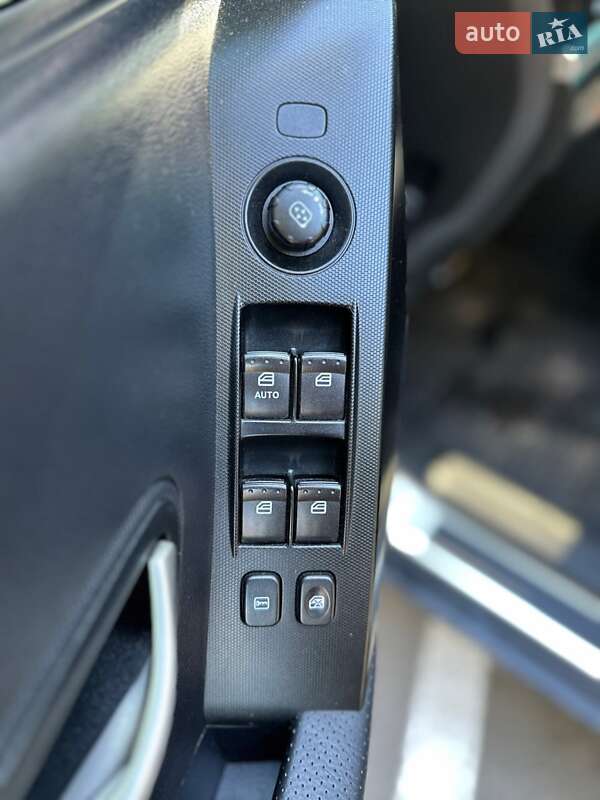 Внедорожник / Кроссовер SsangYong Korando 2012 в Белогородке