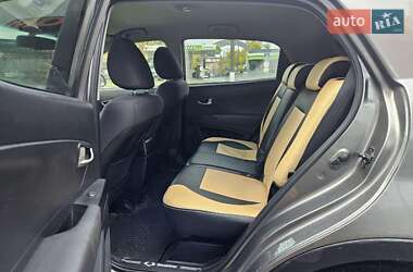 Позашляховик / Кросовер SsangYong Korando 2013 в  фото 6 Позашляховик / Кросовер SsangYong Korando 2013 в
