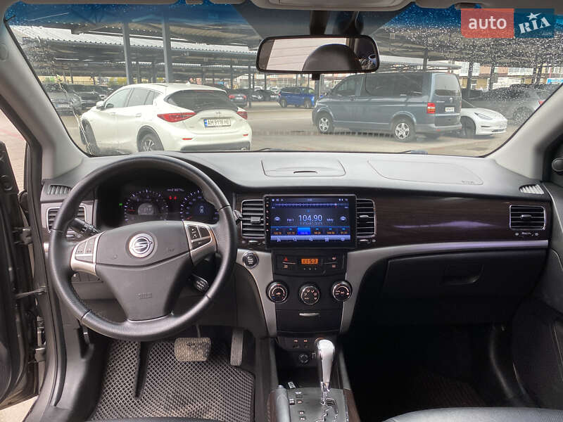 Позашляховик / Кросовер SsangYong Korando 2011 в Житомирі