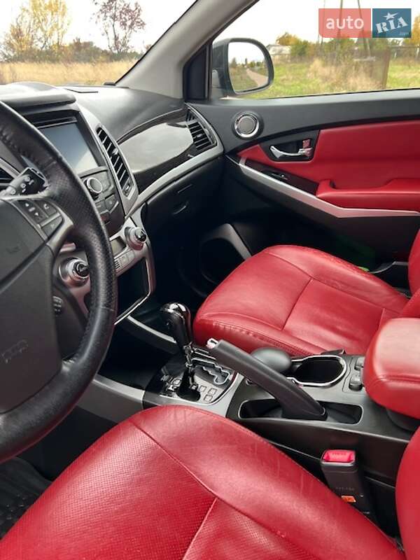 Позашляховик / Кросовер SsangYong Korando 2014 в Чернігові