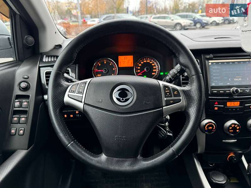 Позашляховик / Кросовер SsangYong Korando 2013 в Києві