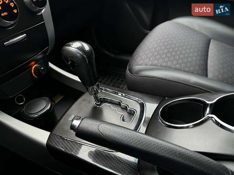 Позашляховик / Кросовер SsangYong Korando 2013 в Києві