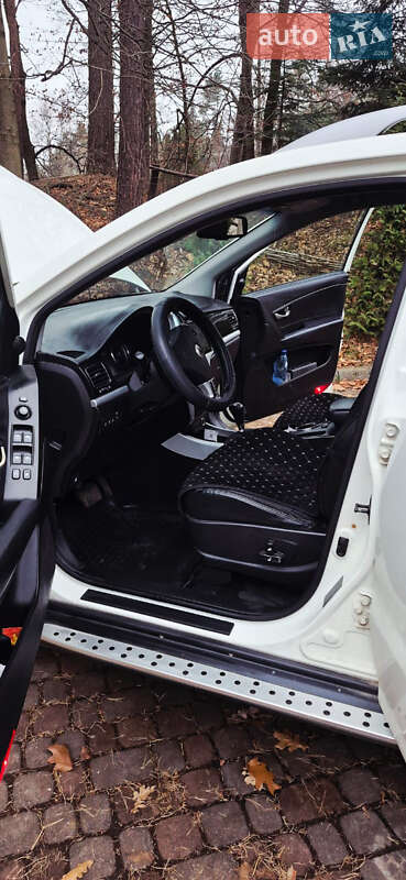 Позашляховик / Кросовер SsangYong Korando 2013 в Стебнику